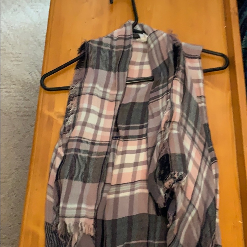 Maurices vest